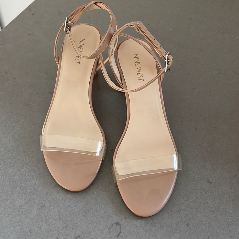 CLEAR NUDE HEELS